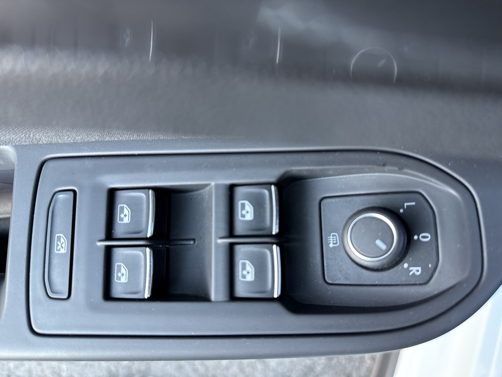 Volkswagen Golf VIII 2.0 GTI CLUBSPORT ACC LM18 NAVI SITZHZ