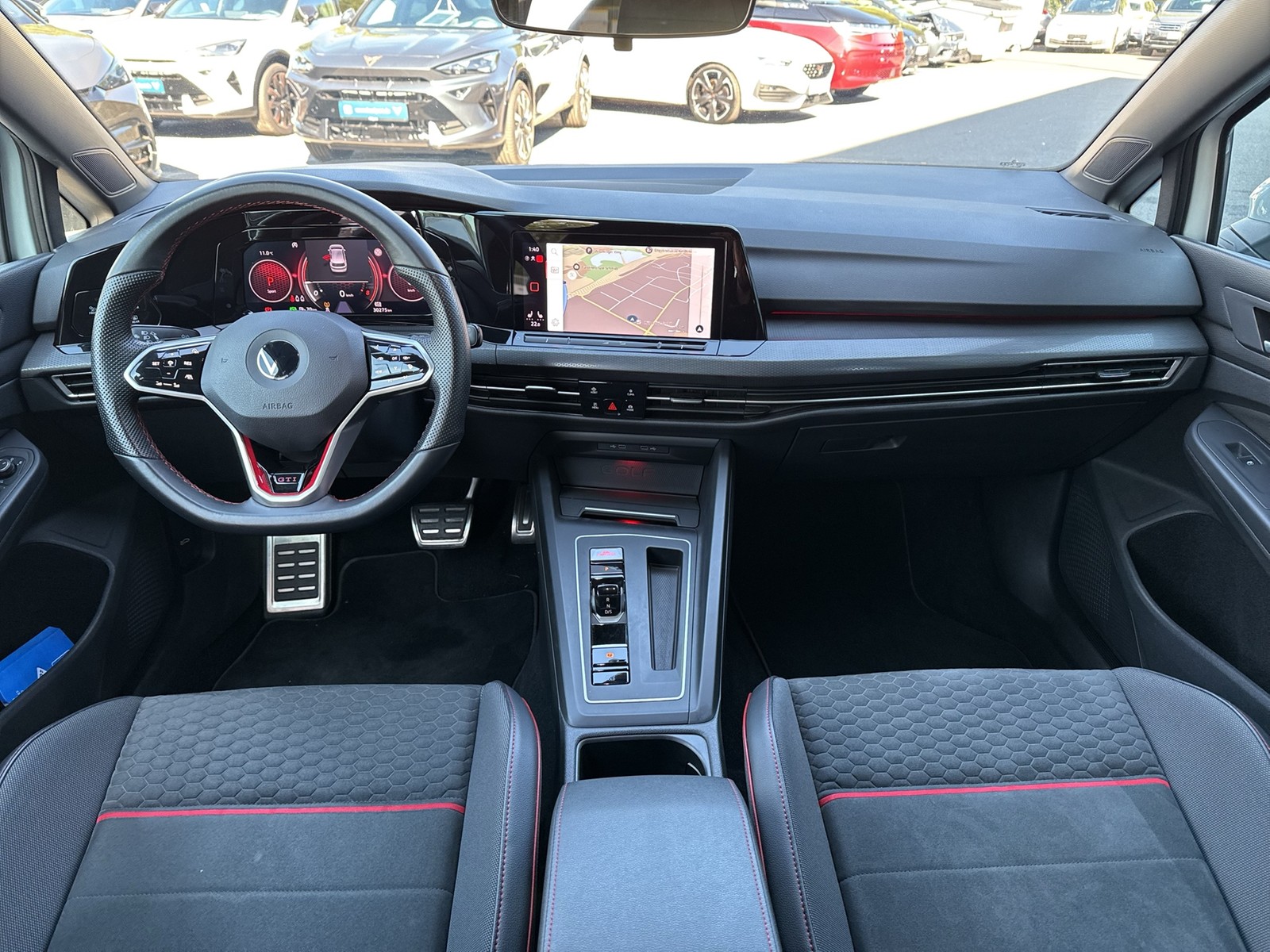 Volkswagen Golf VIII 2.0 GTI CLUBSPORT ACC LM18 NAVI SITZHZ