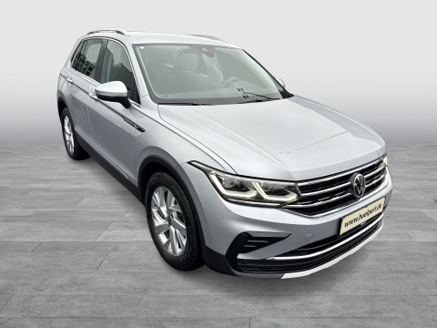 Volkswagen Tiguan 1.5 ELEGANCE ACC LM18 E-KLAPPE CARPLAY