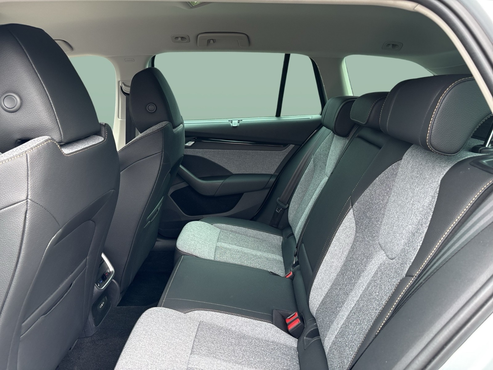 Skoda Octavia Combi 2.0 TOUR CANTON 360°CAM ACC HEADUP