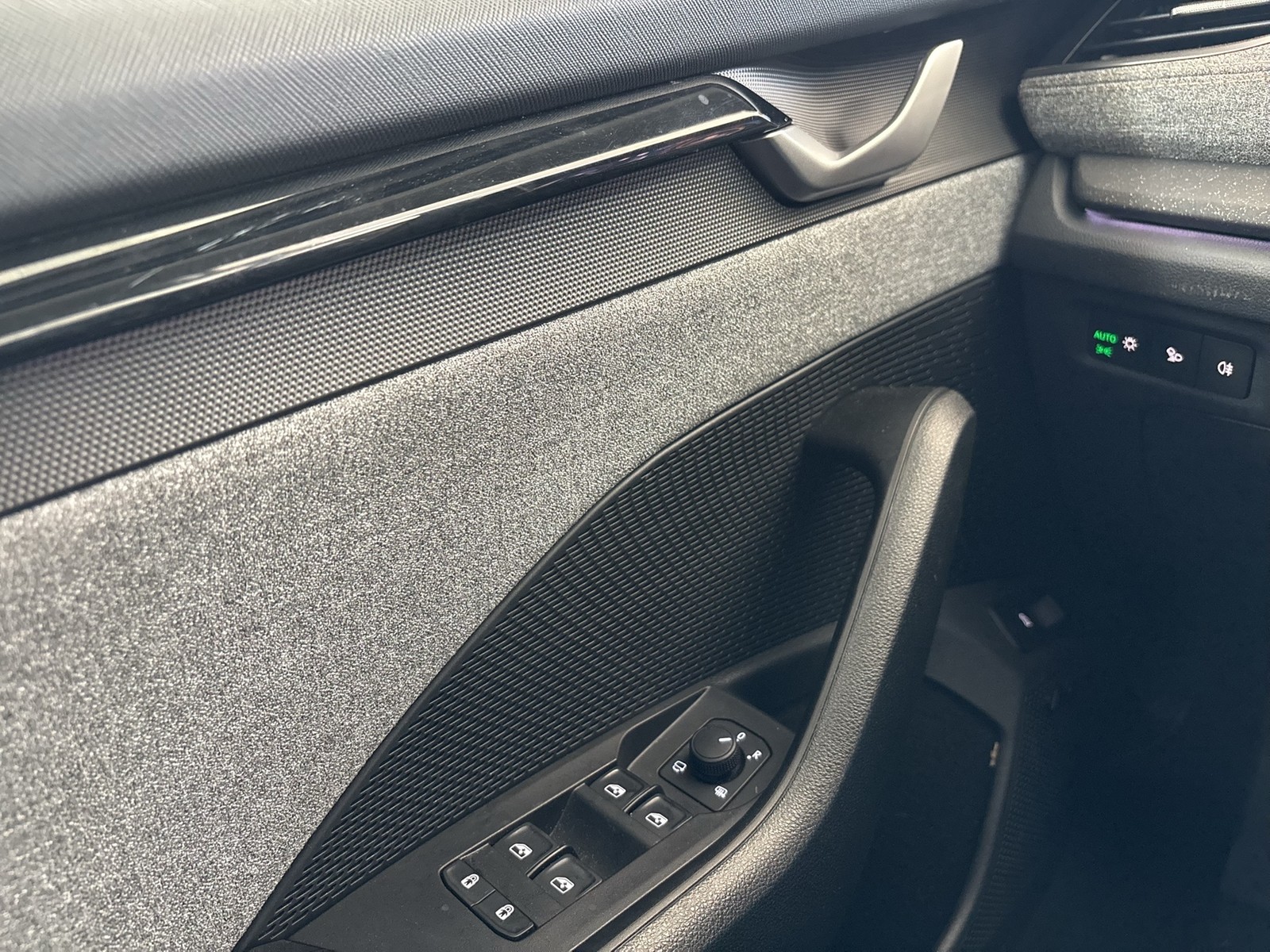 Skoda Octavia Combi 2.0 TOUR CANTON 360°CAM ACC MATRIX