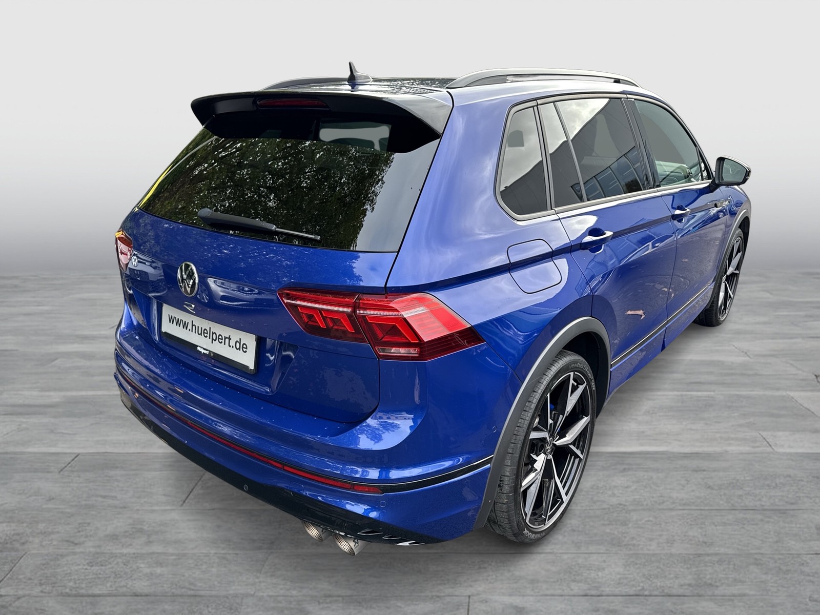 Volkswagen Tiguan 2.0 R 4X4 AKRAPOVIC LEDER PANO 360CAM 21Z