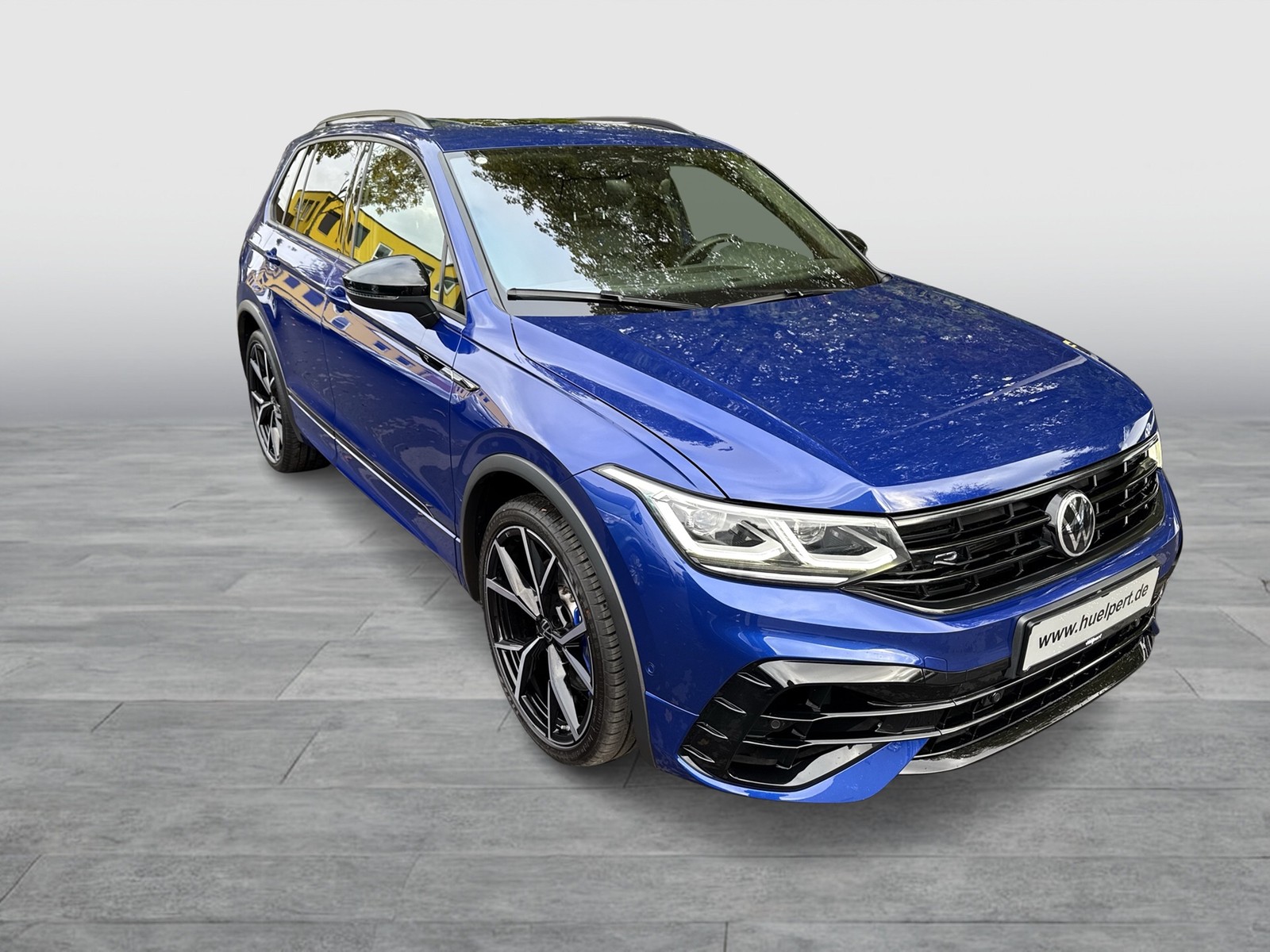 Volkswagen Tiguan 2.0 R 4X4 AKRAPOVIC LEDER PANO 360CAM 21Z