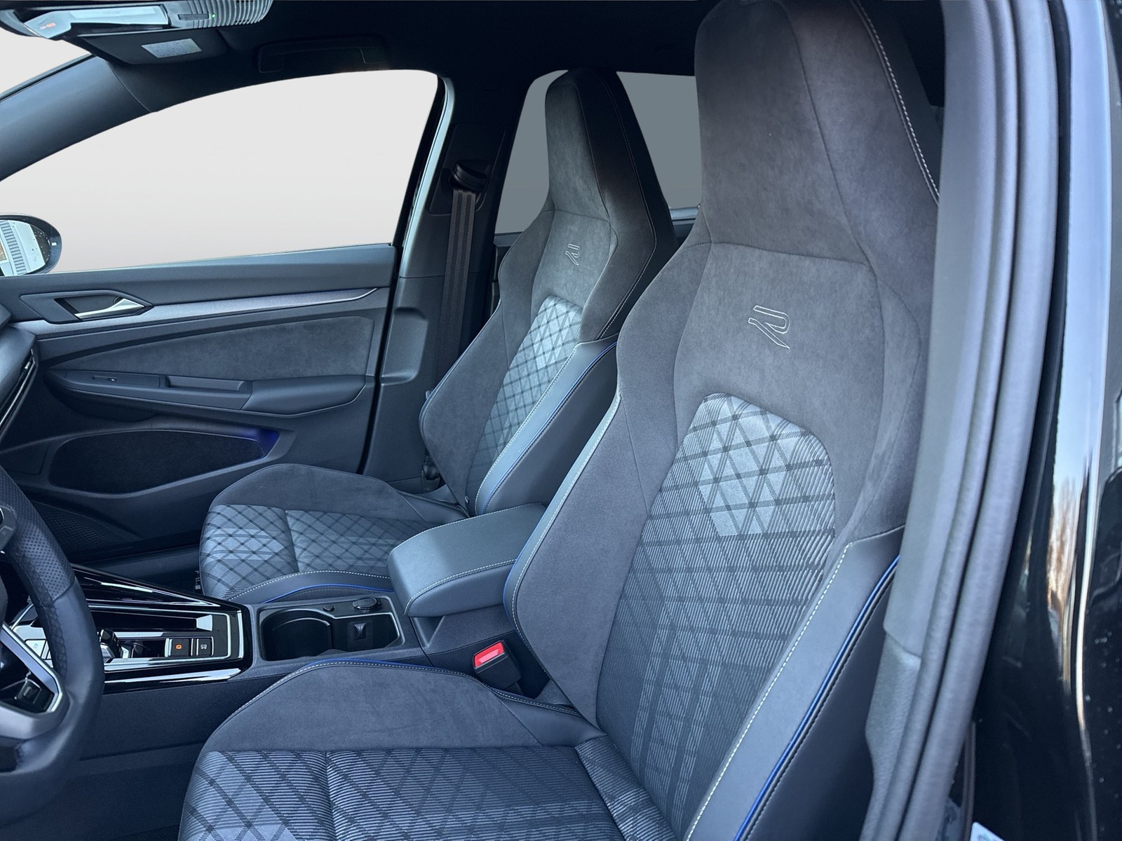 Volkswagen Golf Variant VIII 1.5 eTSI R-LINE FACELIFT CAM