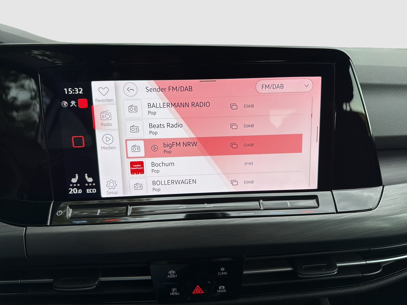 Volkswagen Golf VIII 1.4 HYBRID STYLE ACC NAVI ALU SITZHEIZ