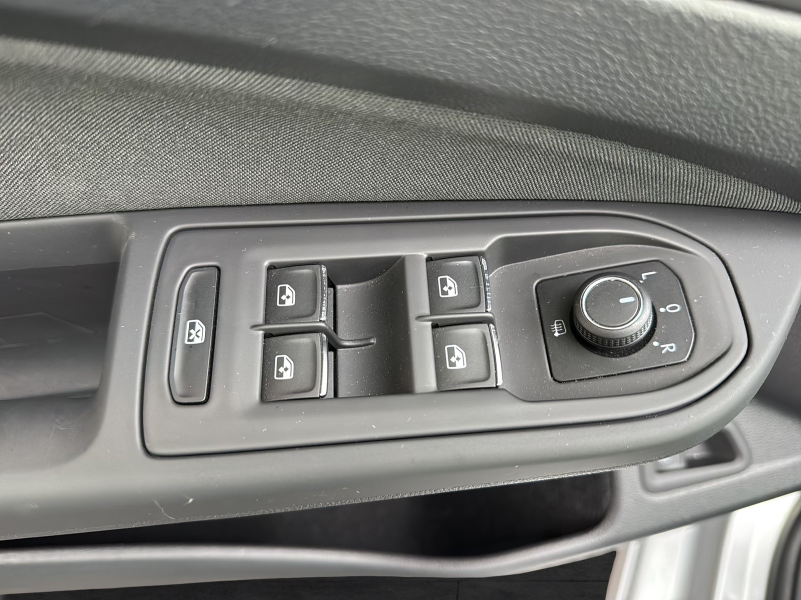 Volkswagen Golf VIII 1.4 HYBRID STYLE ACC NAVI ALU SITZHEIZ