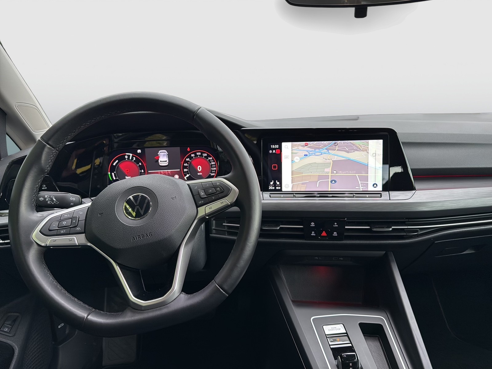 Volkswagen Golf VIII 1.4 HYBRID STYLE ACC NAVI ALU SITZHEIZ