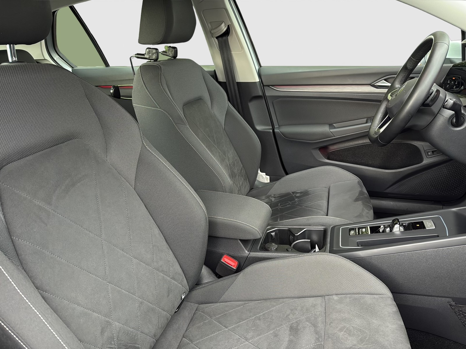 Volkswagen Golf VIII 1.4 HYBRID STYLE ACC NAVI ALU SITZHEIZ