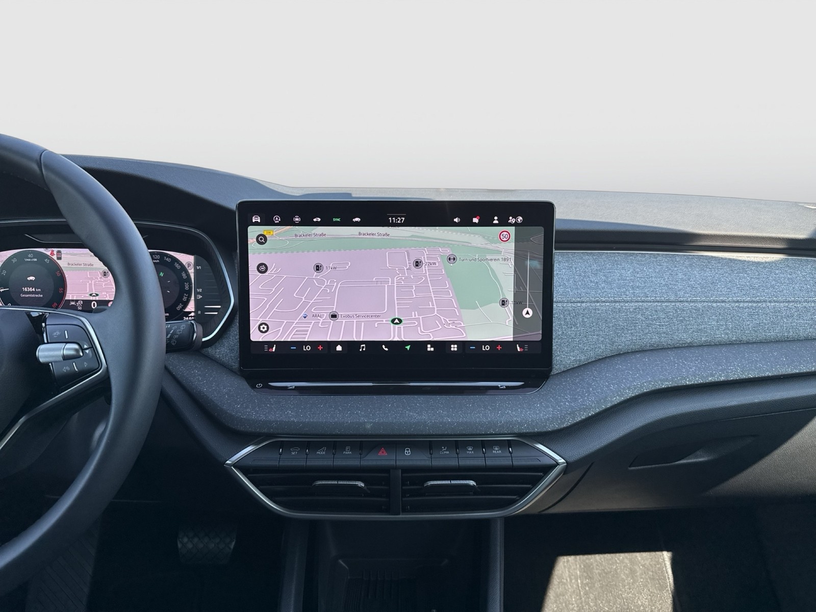 Skoda Octavia Combi 2.0 SELECTION AHK CAM ACC NAVI