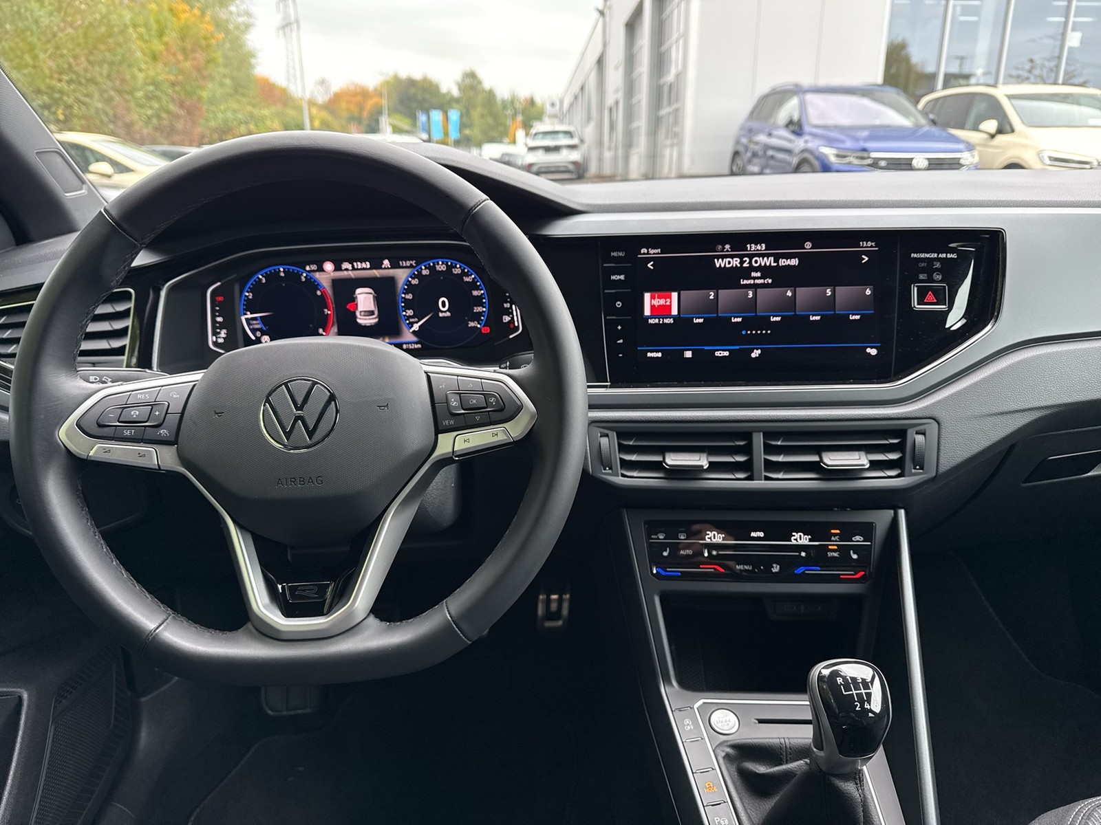 Volkswagen Taigo 1.0 R-LINE CAM ACC LM17 NAVI SITZHEIZUNG