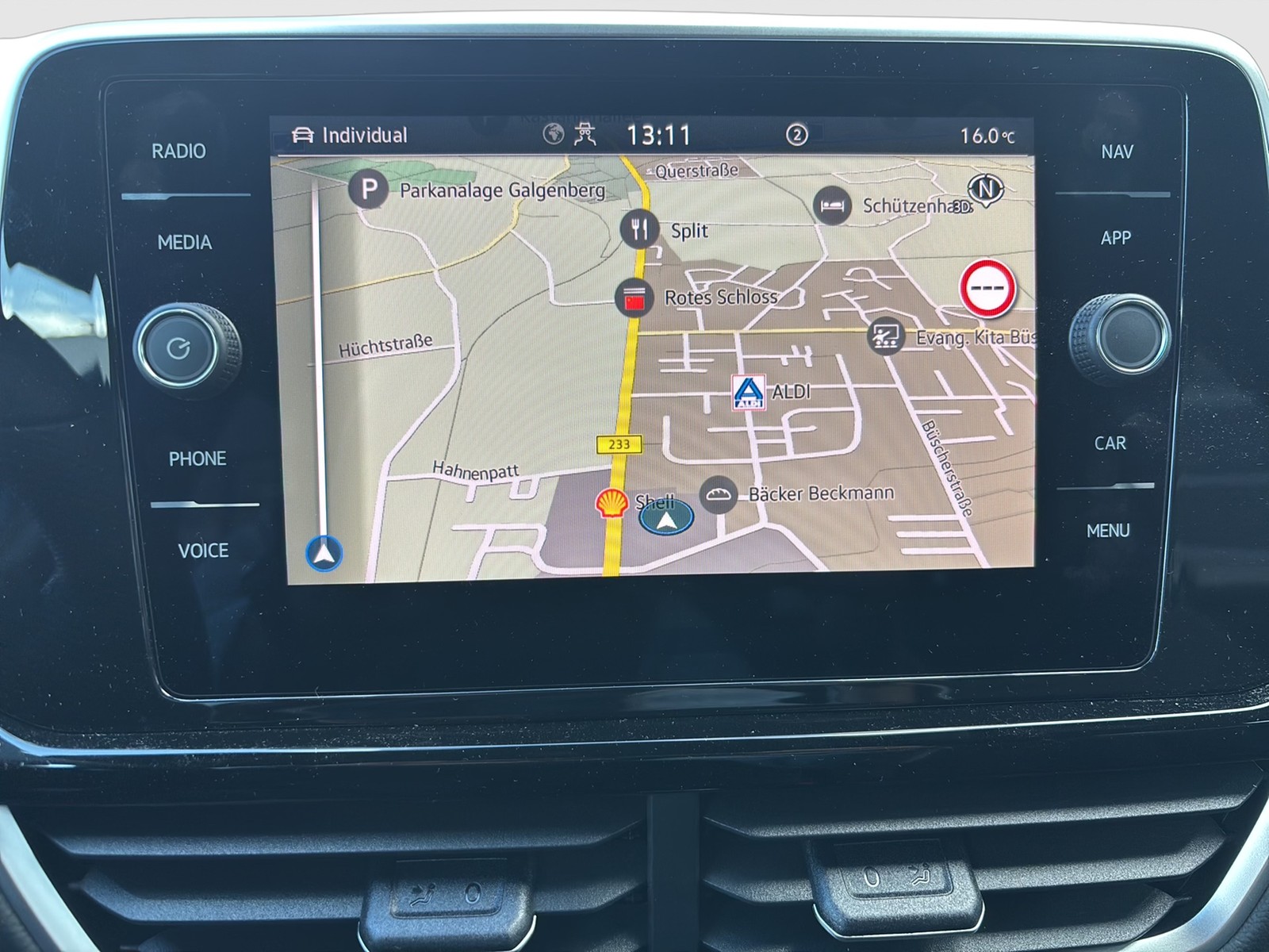 Volkswagen T-Roc 1.5 R-LINE STANDHZ. CAM ACC LM17 NAVI