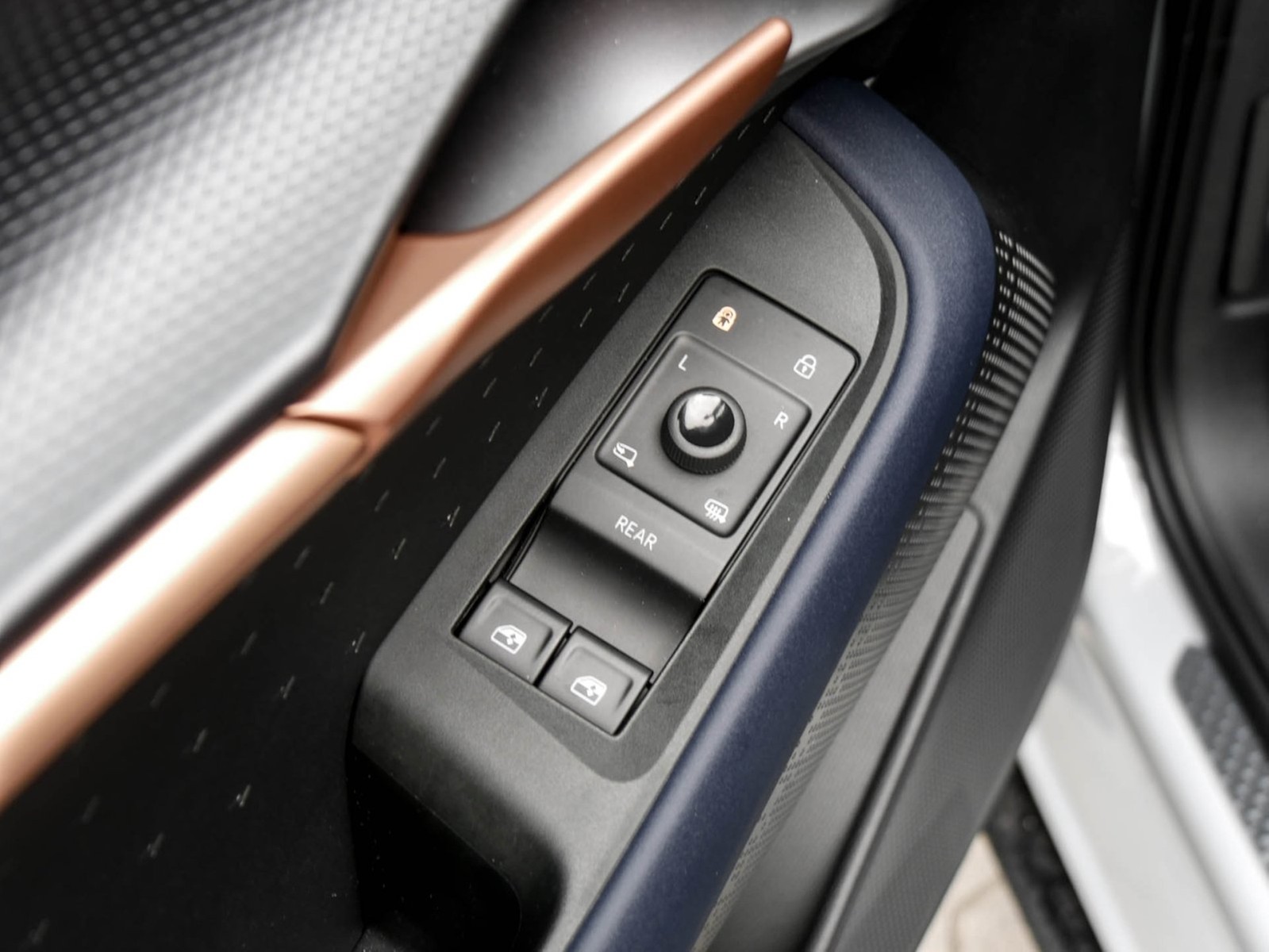 Cupra Tavascan VZ 4DRIVE HUD PANO MATRIX WÄRMEPUMPE