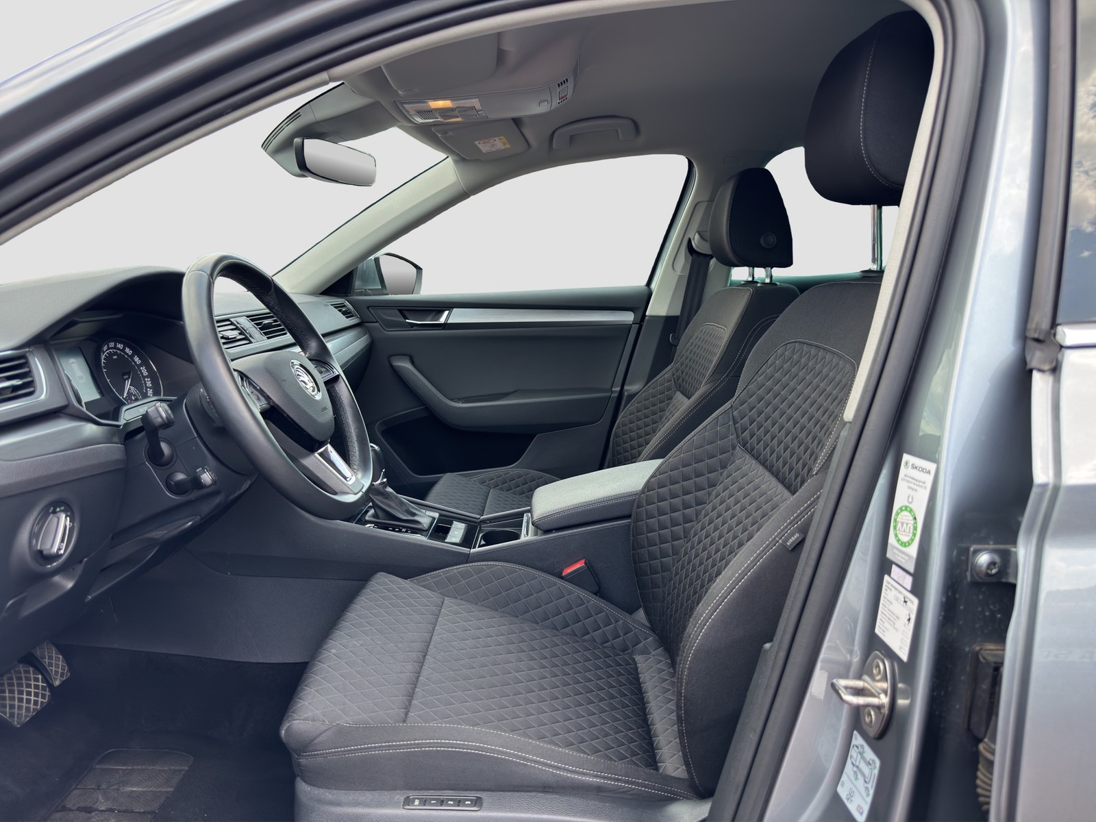 Skoda Superb Combi 2.0 STYLE CAM ACC eKLAPPE NAVI ALU
