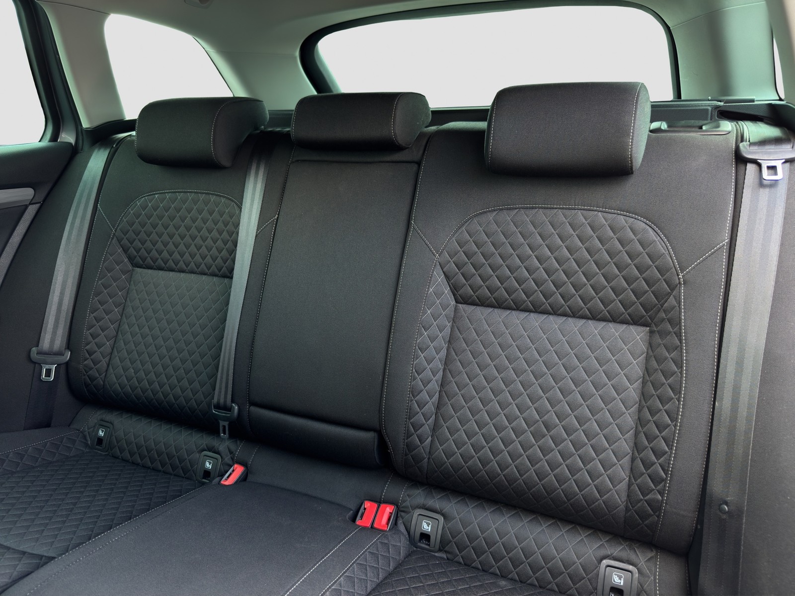 Skoda Superb Combi 2.0 STYLE CAM ACC eKLAPPE NAVI ALU