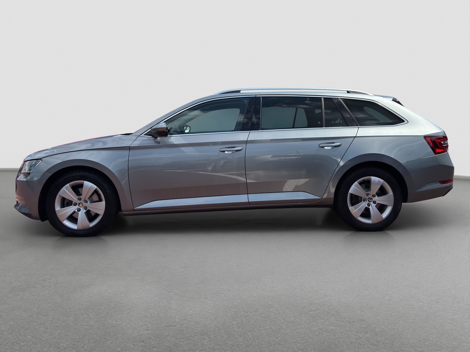Skoda Superb Combi 2.0 STYLE CAM ACC eKLAPPE NAVI ALU