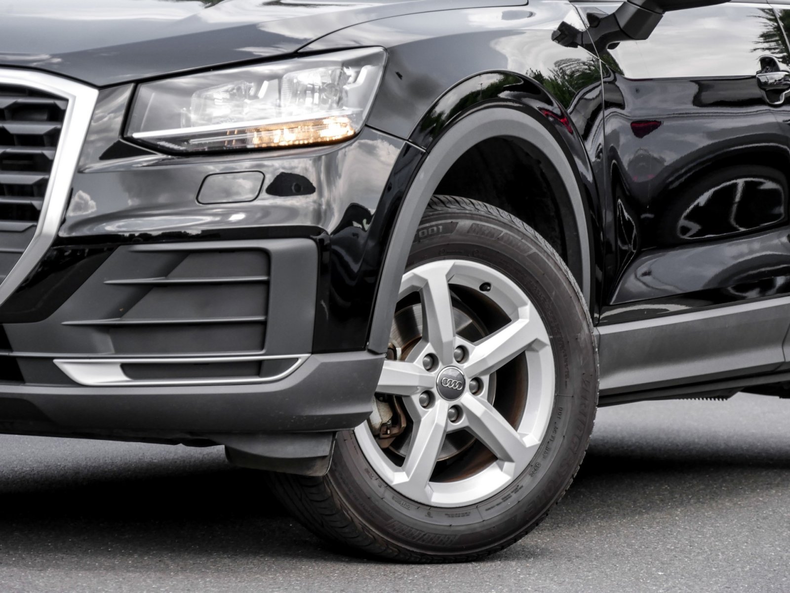 Audi Q2 35 eKLAPPE NAVI ALU SITZHEIZUNG EINPARKHILFE