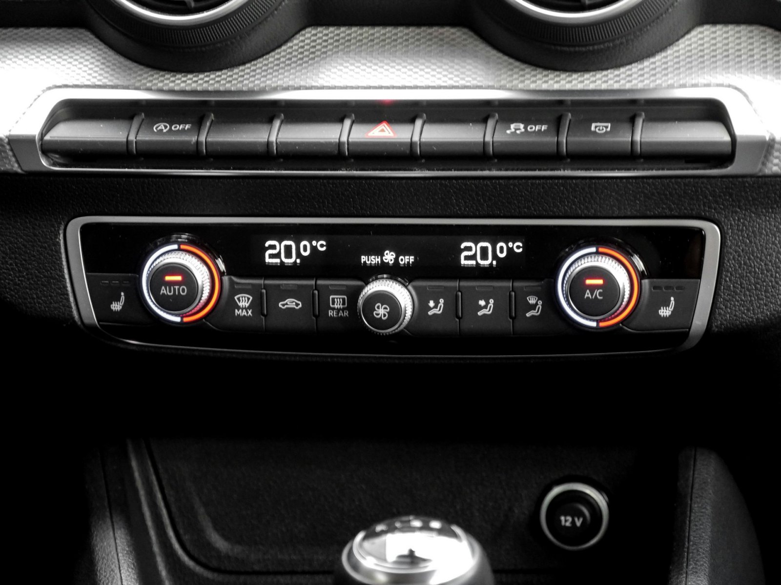Audi Q2 35 eKLAPPE NAVI ALU SITZHEIZUNG EINPARKHILFE