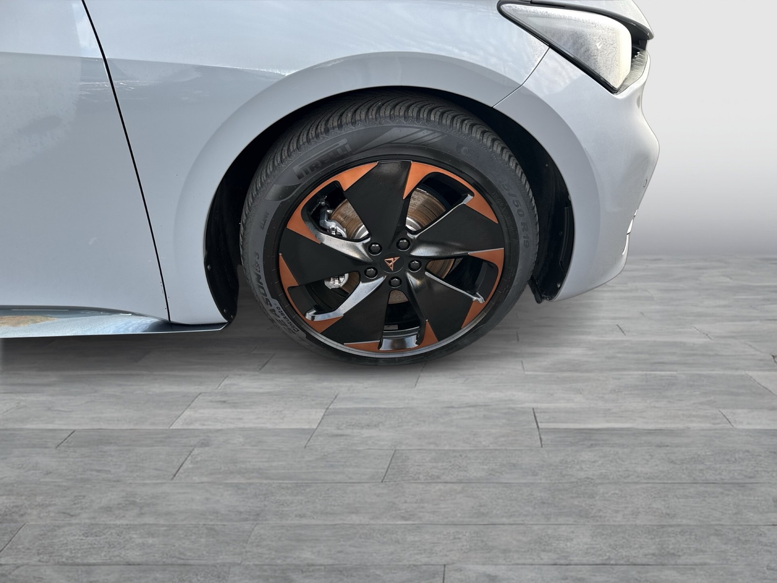 Cupra Born CAM ACC LM19 NAVI KEYLESS-GO EINPARKHILFE
