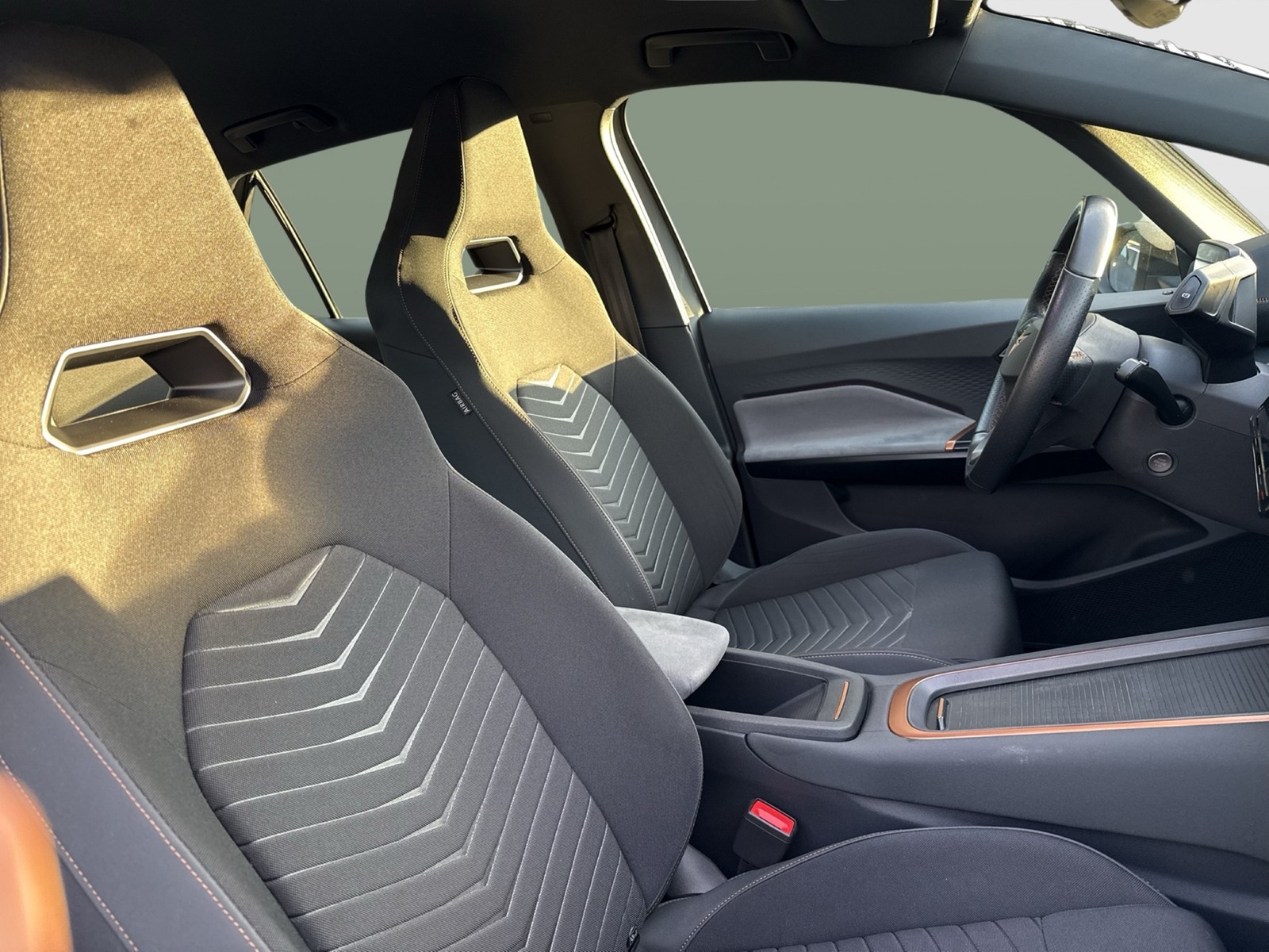 Cupra Born CAM ACC LM19 NAVI KEYLESS-GO EINPARKHILFE