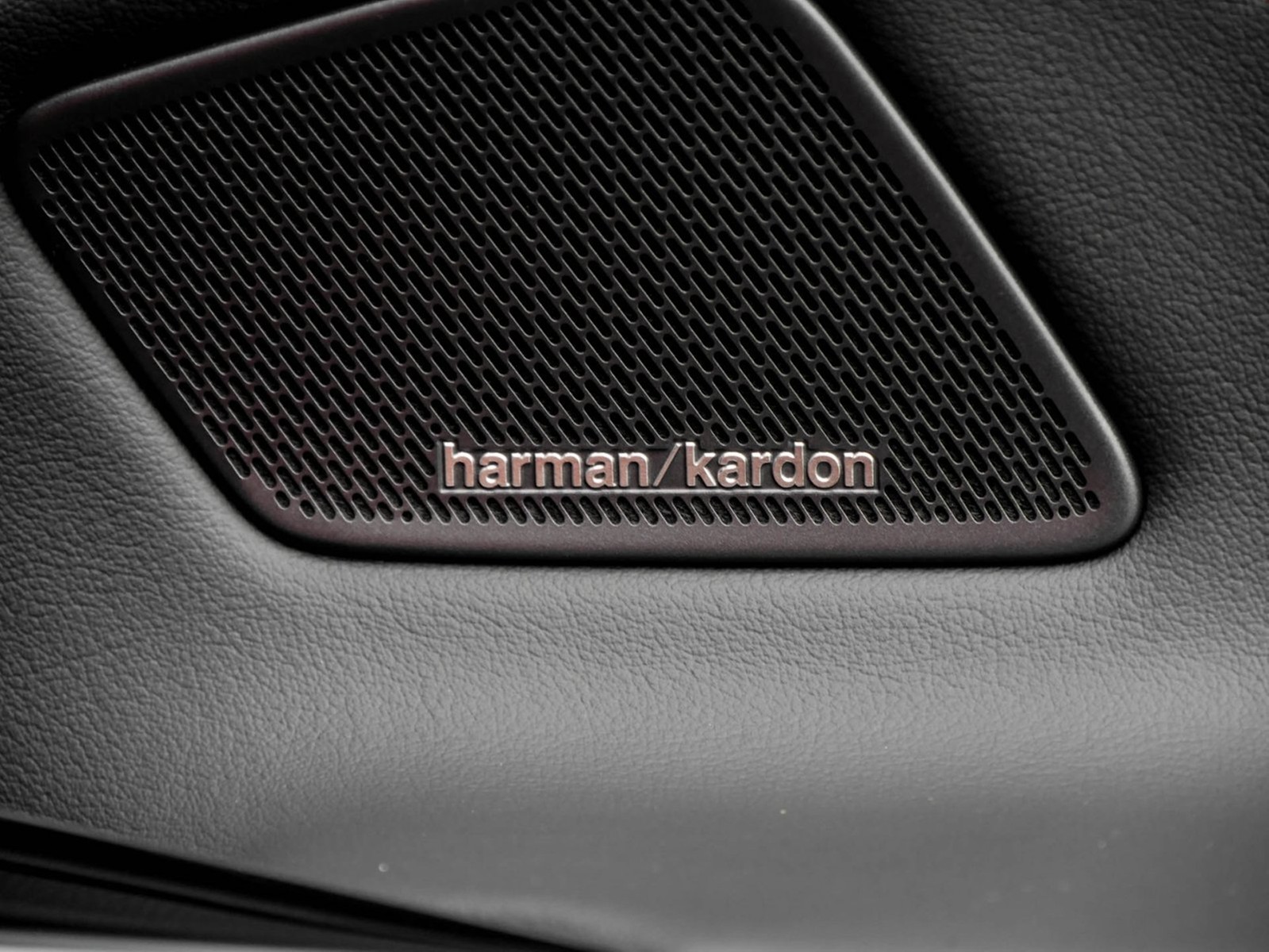 Volkswagen ID.4 GTX 4X4 WÄRMEPUMPE PANO AHK 360CAM ACC LM21