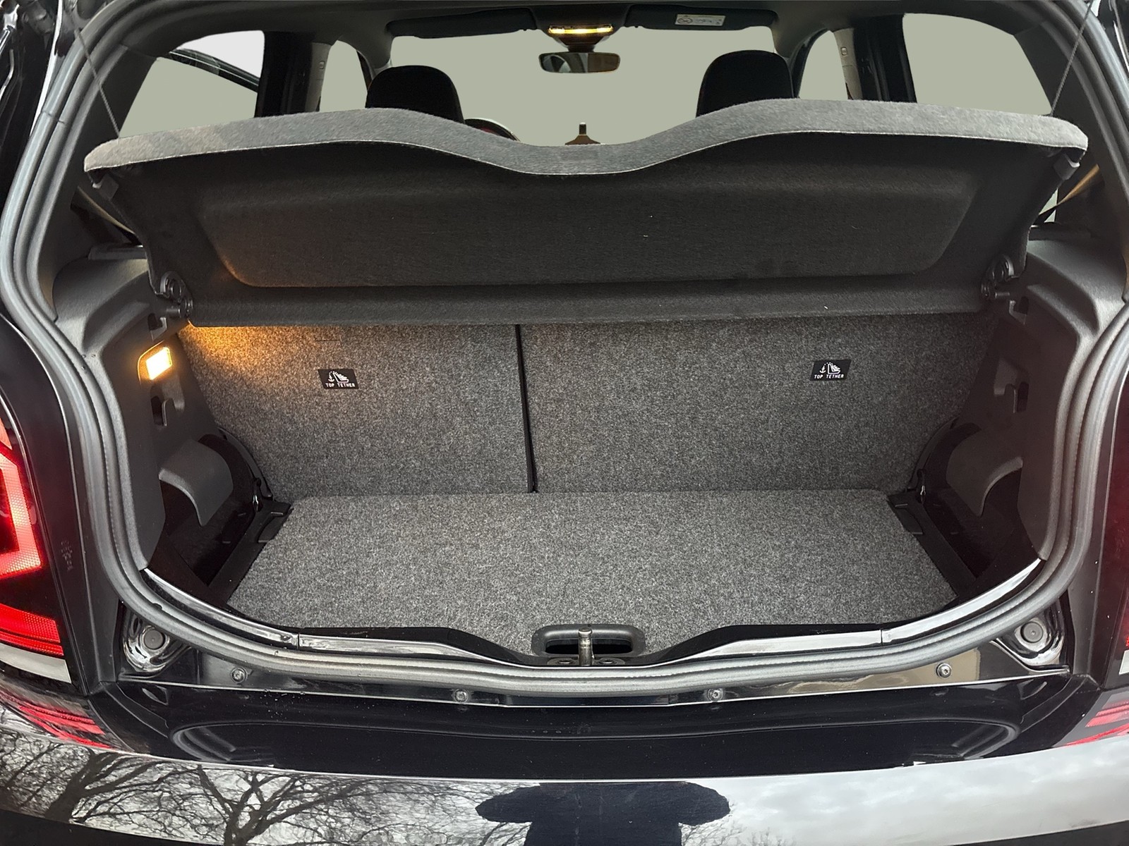 Volkswagen up! 1.0 ACTIVE 4TÜREN KAMERA ALU16 SITZHEIZ EINPARKH