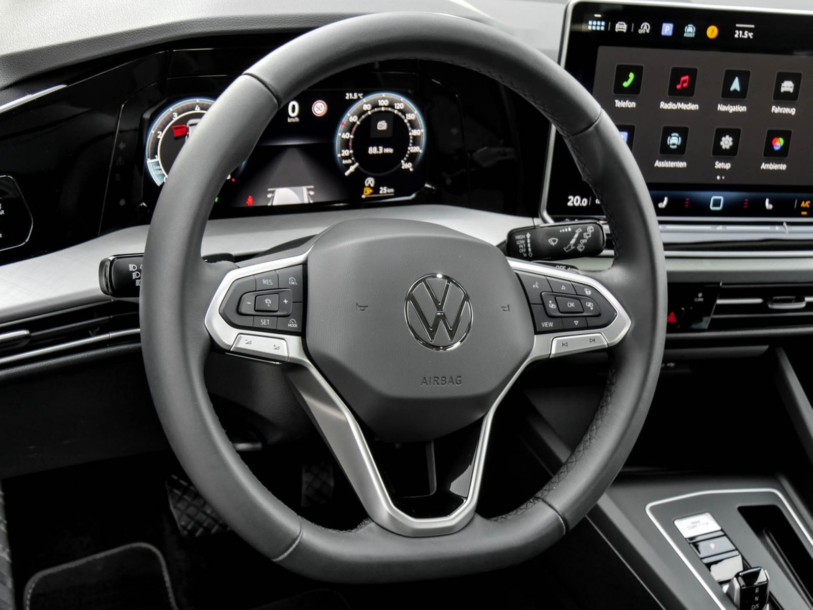 Volkswagen Golf Variant VIII 1.5 eTSI LIFE FACELIFT AHK ACC