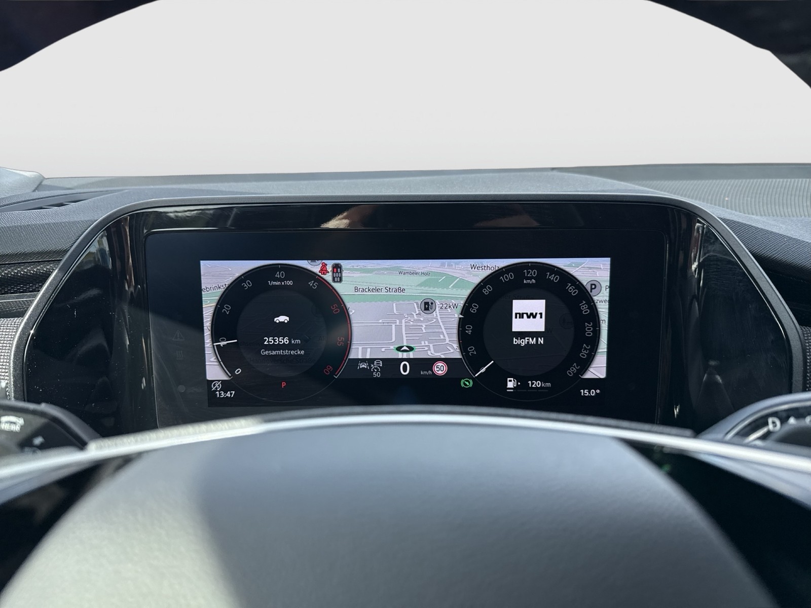 Skoda Kodiaq 2.0 SELECTION 4X4 7SITZE AHK CAM ACC LM18