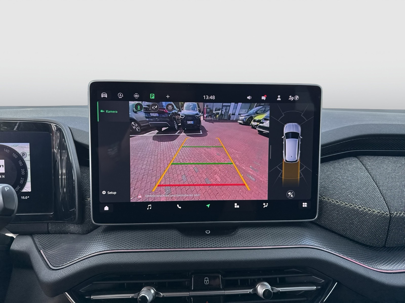 Skoda Kodiaq 2.0 SELECTION 4X4 7SITZE AHK CAM ACC LM18
