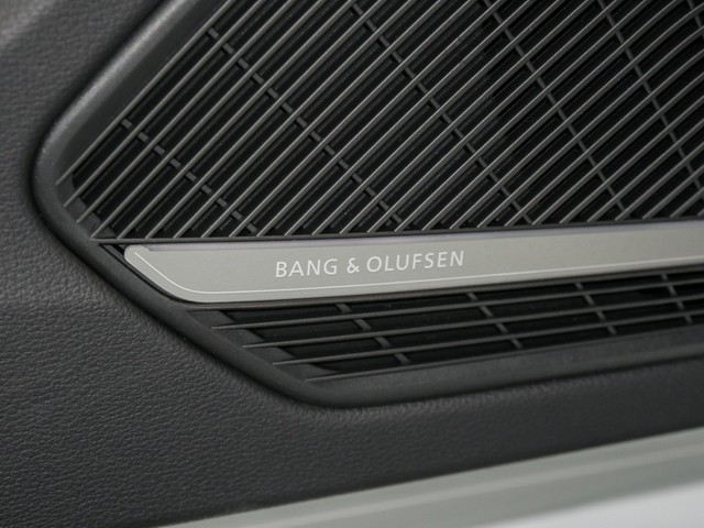 Audi RS 4 Avant Qu. ESSENTIALS PANO B&O NAPPA SPORTABGAS