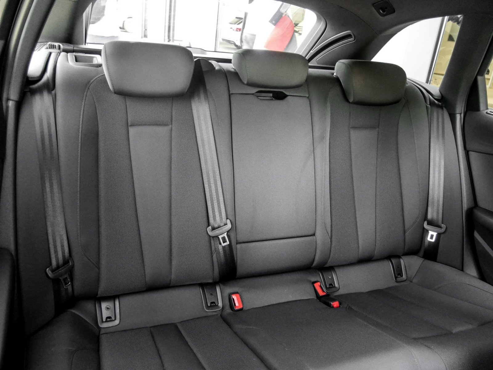 Audi A4 Avant 40 quattro S LINE BLACKPAK ACC LM19 NAVI+