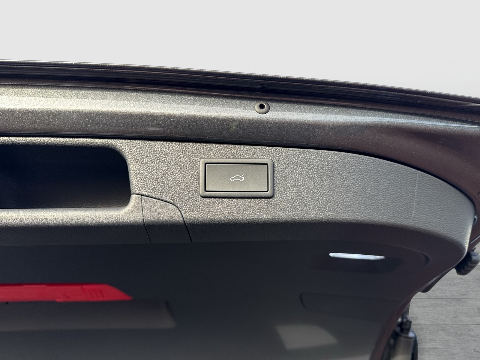 Skoda Superb Combi 2.0TDI DSG 4x4 Selection AHK HuD ACC NAV DCC 360Grad