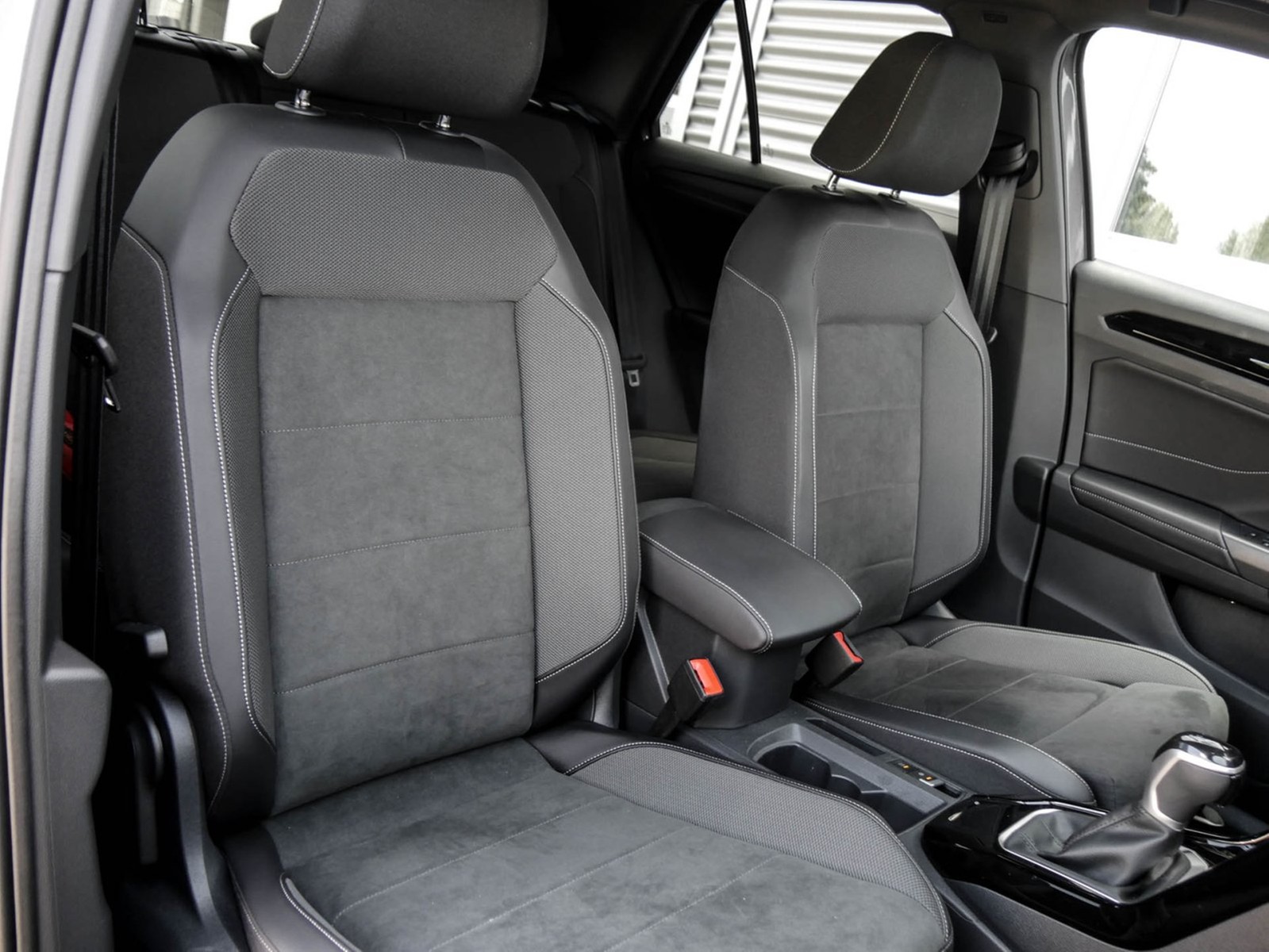 Volkswagen T-Roc 2.0 R-LINE DSG BLACKSTYLE eKLAPPE CAM AHK