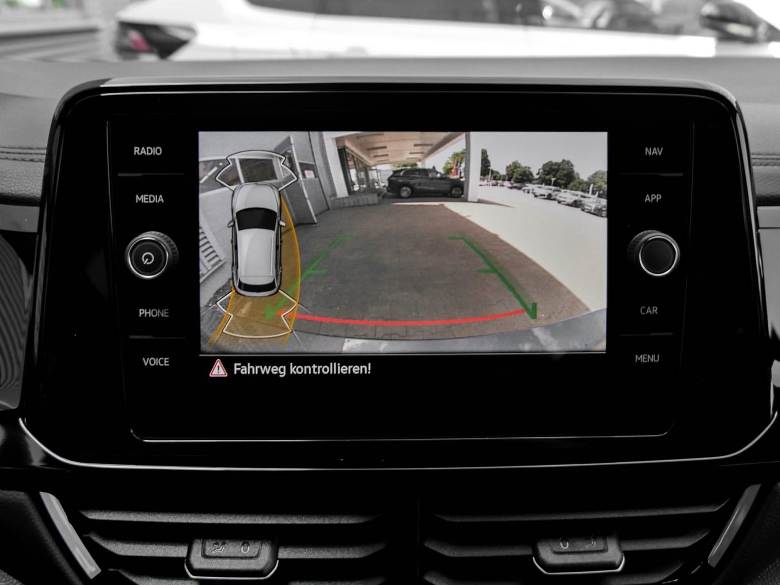 Volkswagen T-Roc 2.0 R-LINE DSG BLACKSTYLE eKLAPPE CAM AHK