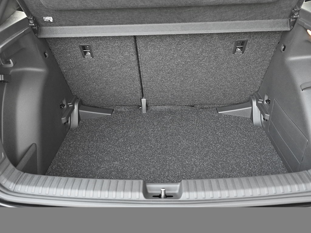 Skoda Fabia 1.0 MONTE CARLO CAM ACC NAVI ALU SITZHEIZ.