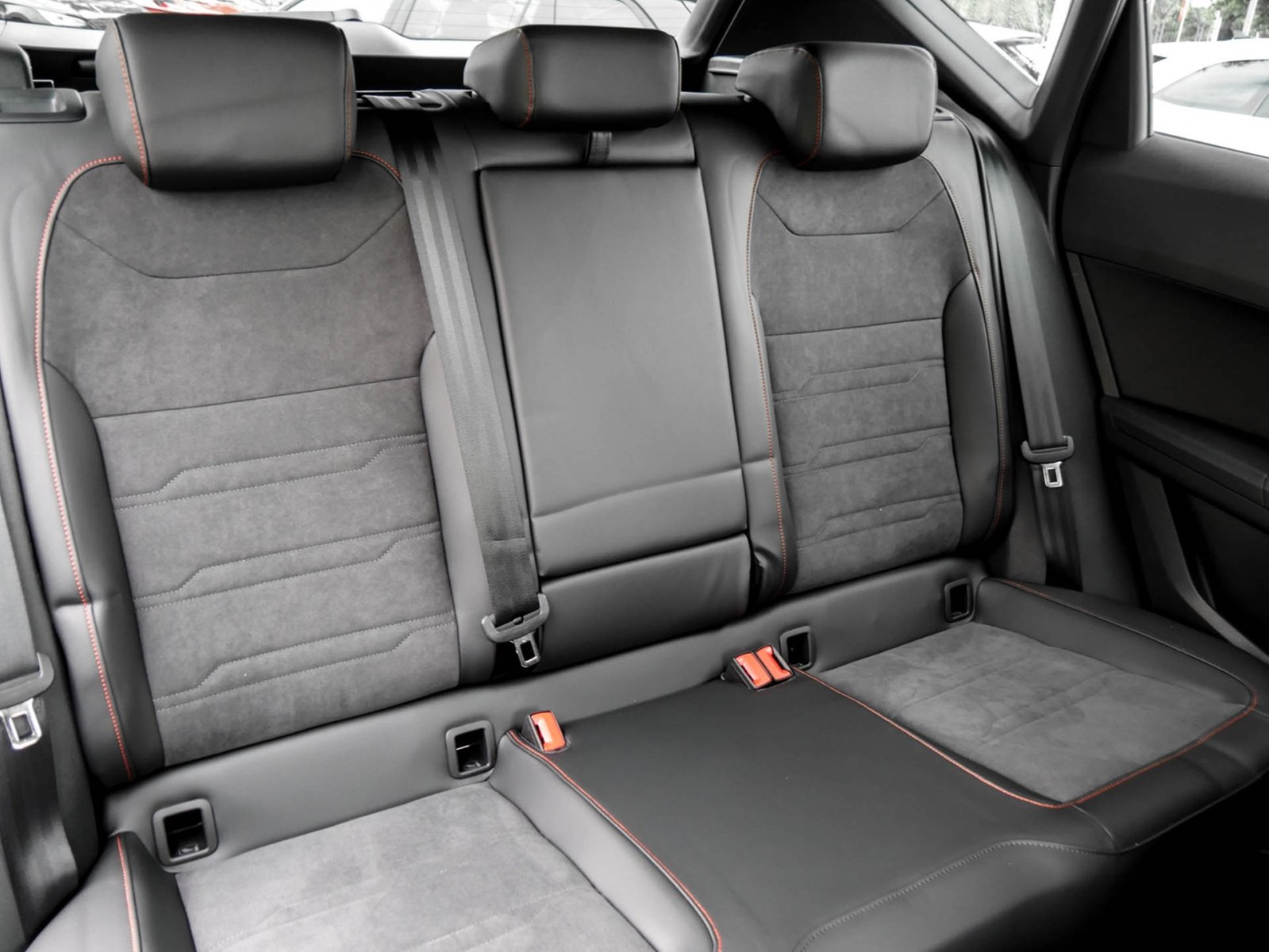 Seat Ateca 2.0 FR BEATS CAM ACC LM18 NAVI SITZHEIZUNG