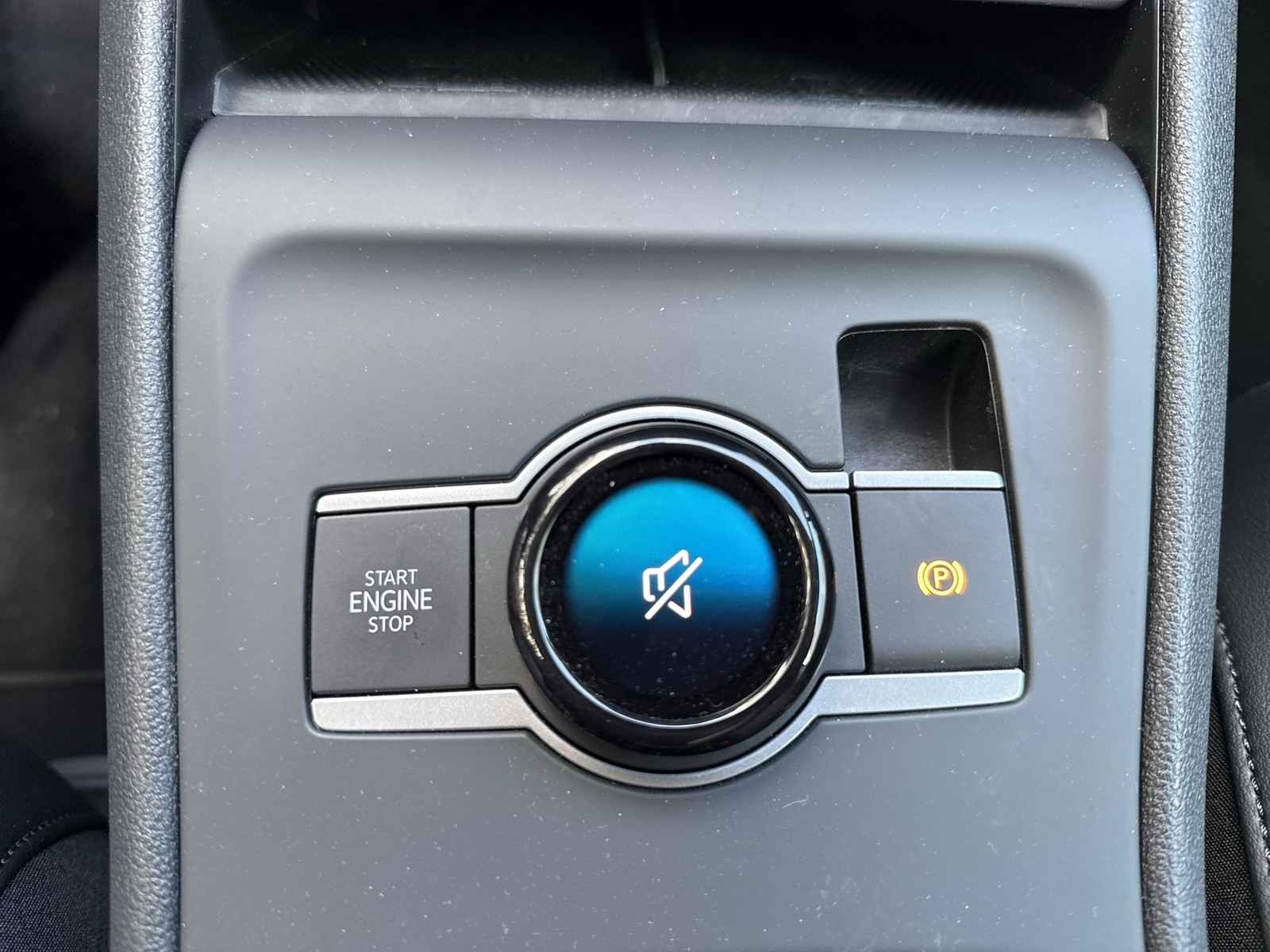 Volkswagen Tiguan 2.0 LIFE 4X4 STANDHZ. AHK CAM ACC NAVI