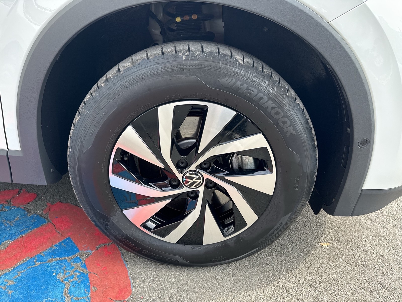 Volkswagen Tiguan 2.0 LIFE 4X4 STANDHZ. AHK CAM ACC NAVI