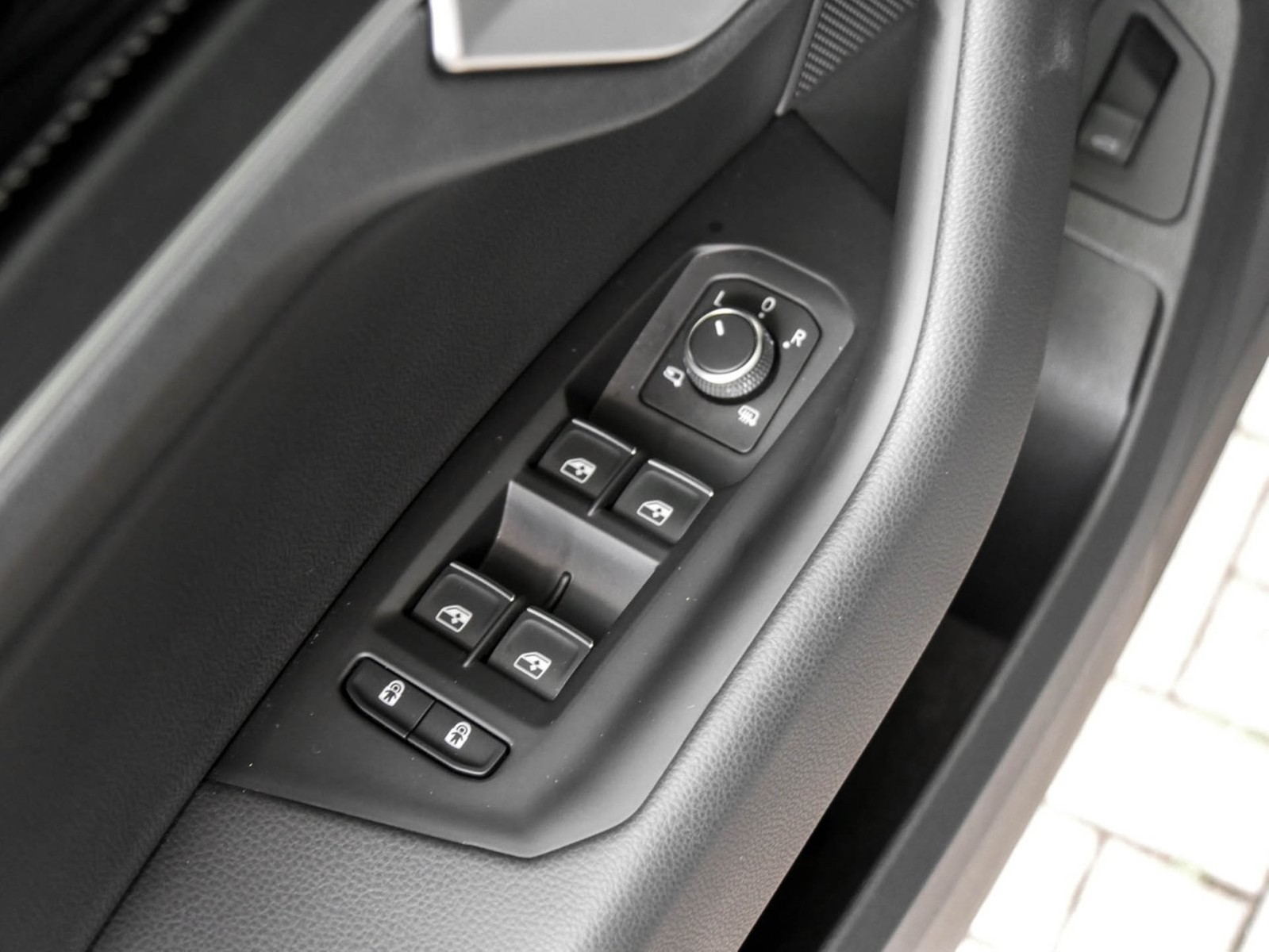 Volkswagen Touareg V6 NEUES MODELL AHK CAM ACC LM19 NAVI