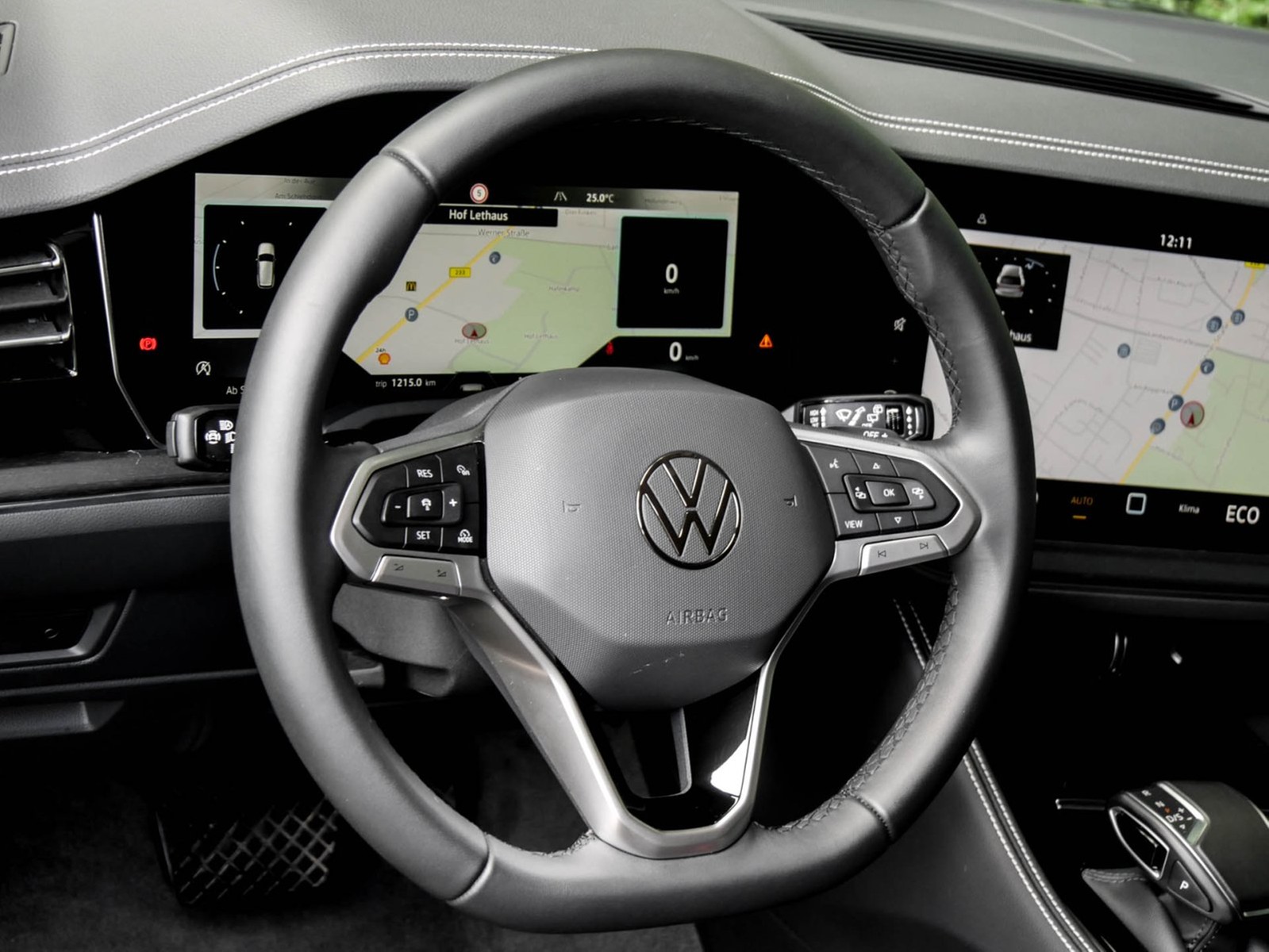 Volkswagen Touareg V6 NEUES MODELL AHK CAM ACC LM19 NAVI
