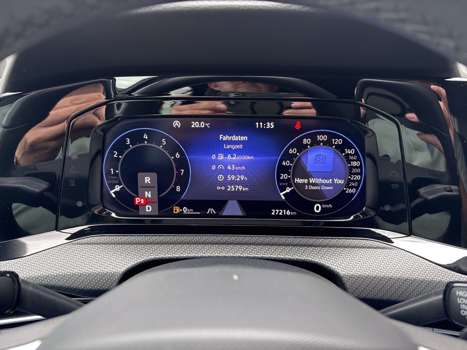 Volkswagen Golf VIII 1.5 eTSI R-LINE CAM LM17 CARPLAY