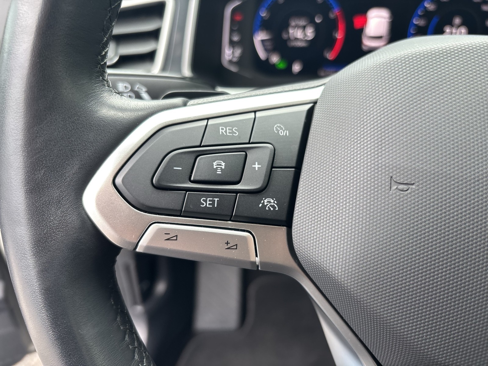 Volkswagen T-Roc 1.5 STYLE PANO CAM ACC MATRIX LM17 CARPLAY