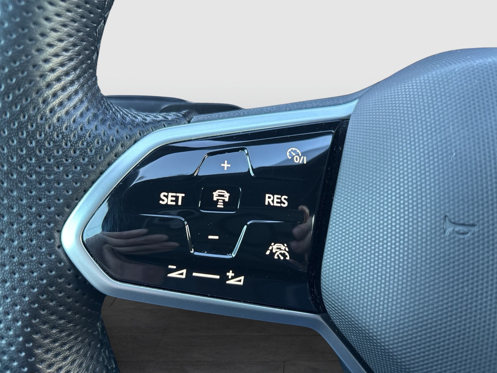 Volkswagen Arteon Shooting Brake 2.0 R-LINE 4X4 LEDER LM20