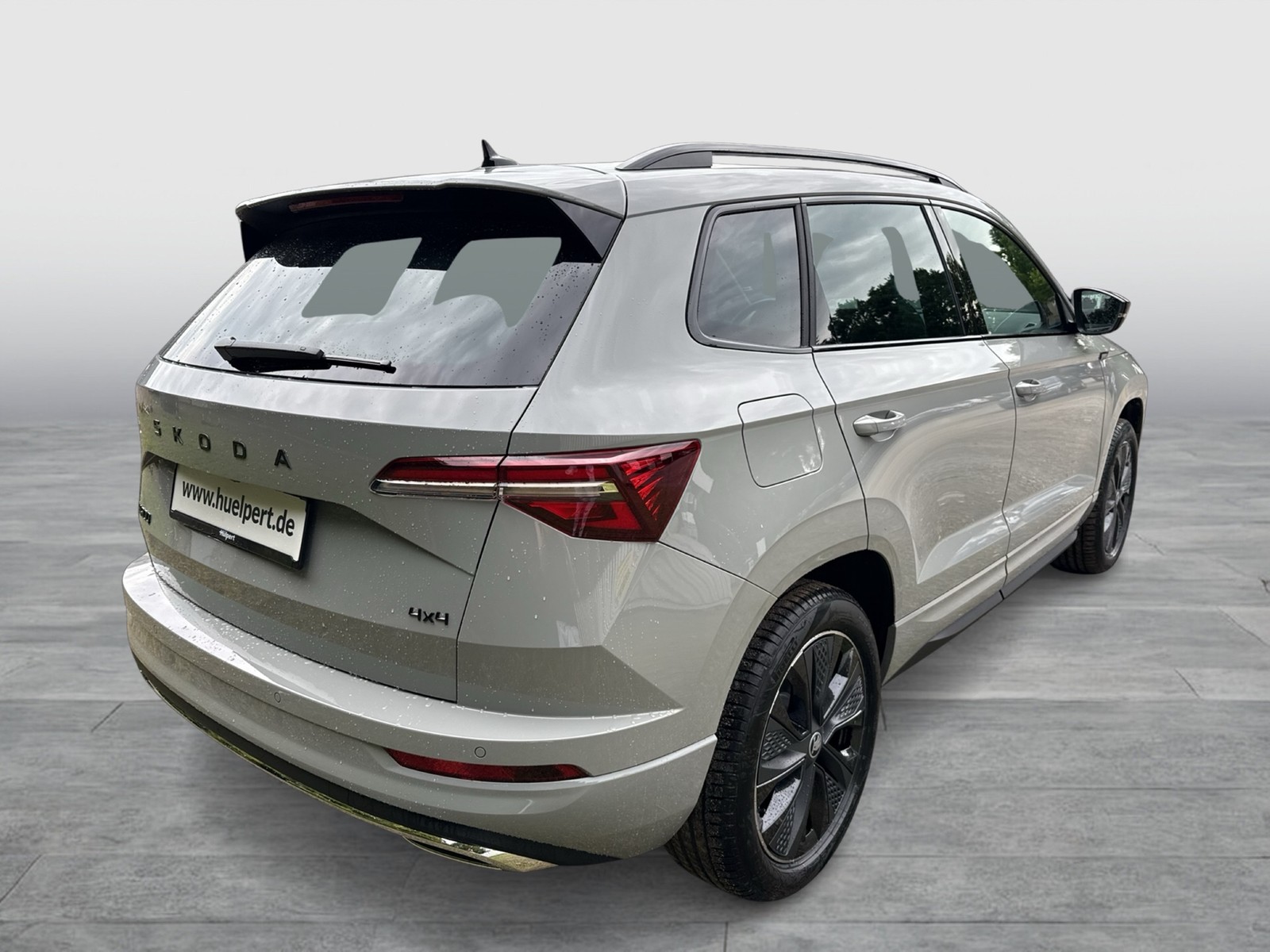 Skoda Karoq 2.0 SPORTLINE 4X4 PANO AHK CAM ACC LM18