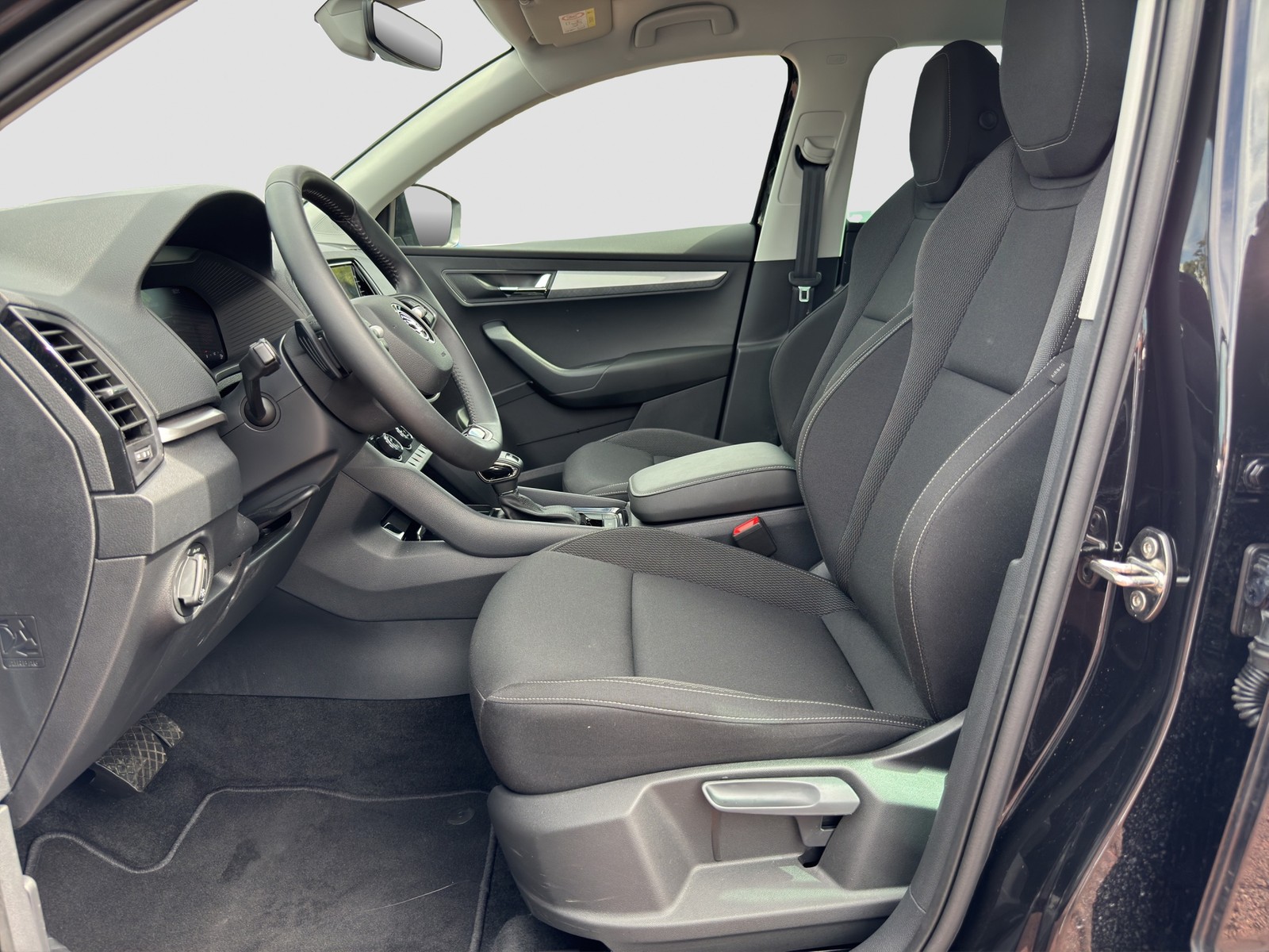 Skoda Karoq 1.5 SELECTION CAM LM17 NAVI SITZHEIZUNG