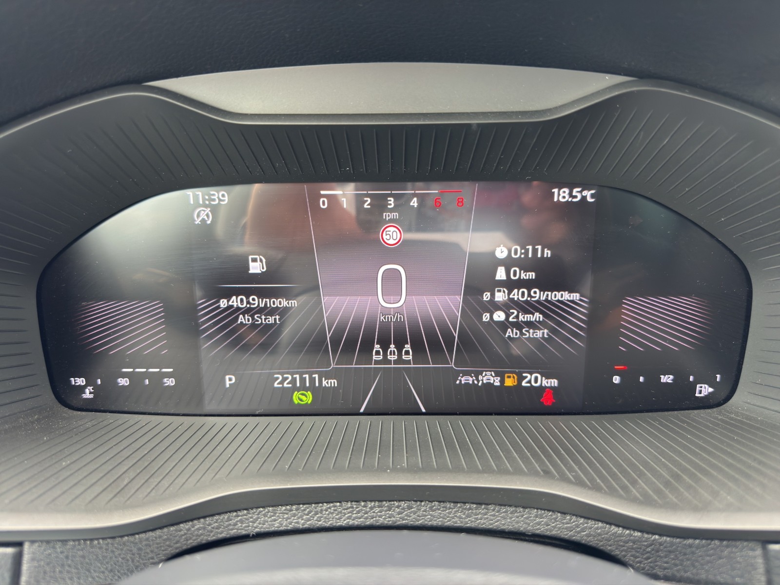 Skoda Karoq 1.5 SELECTION CAM LM17 NAVI SITZHEIZUNG