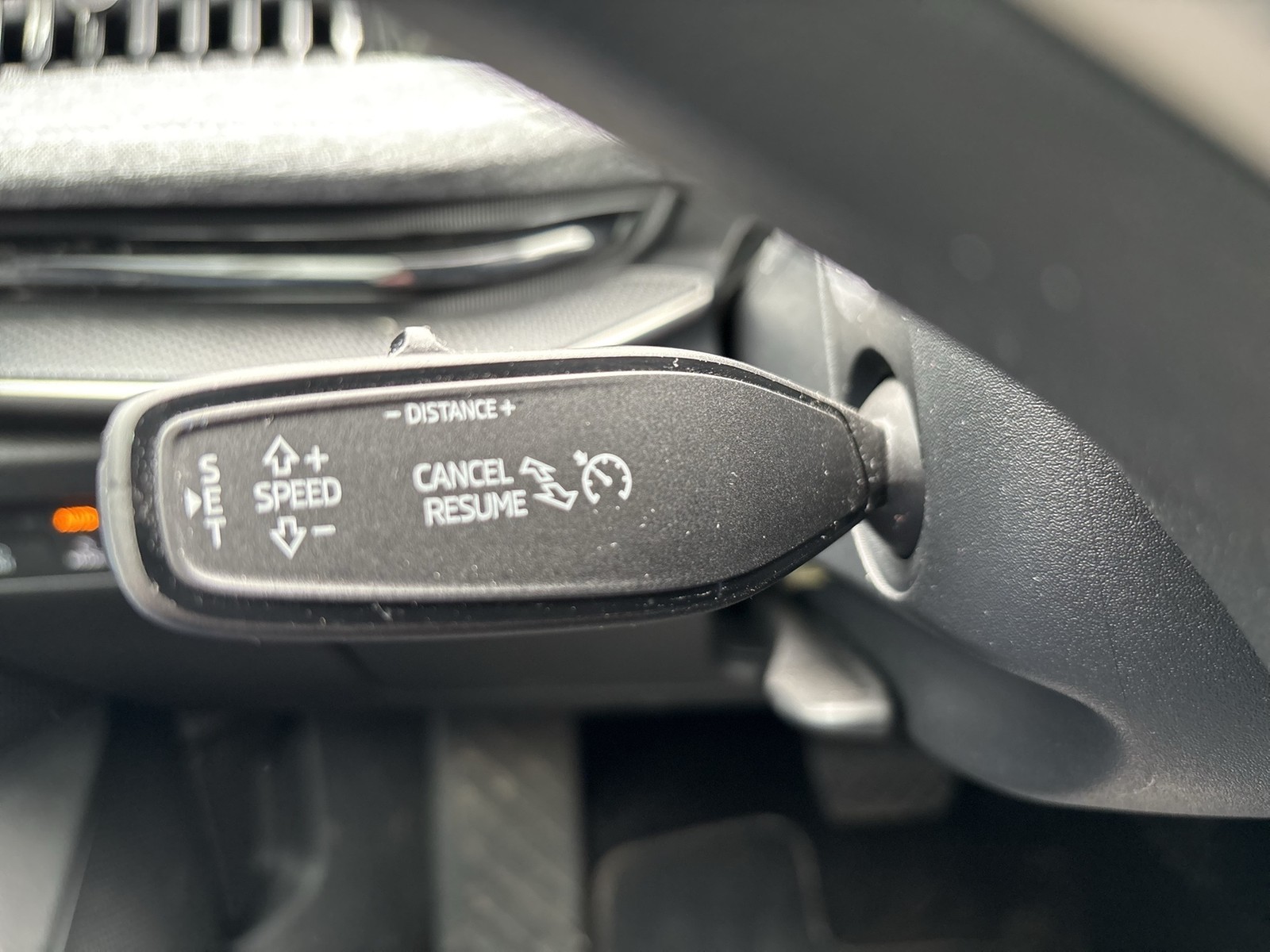 Skoda Superb Combi 2.0 SELECTION AHK CAM ACC MATRIX