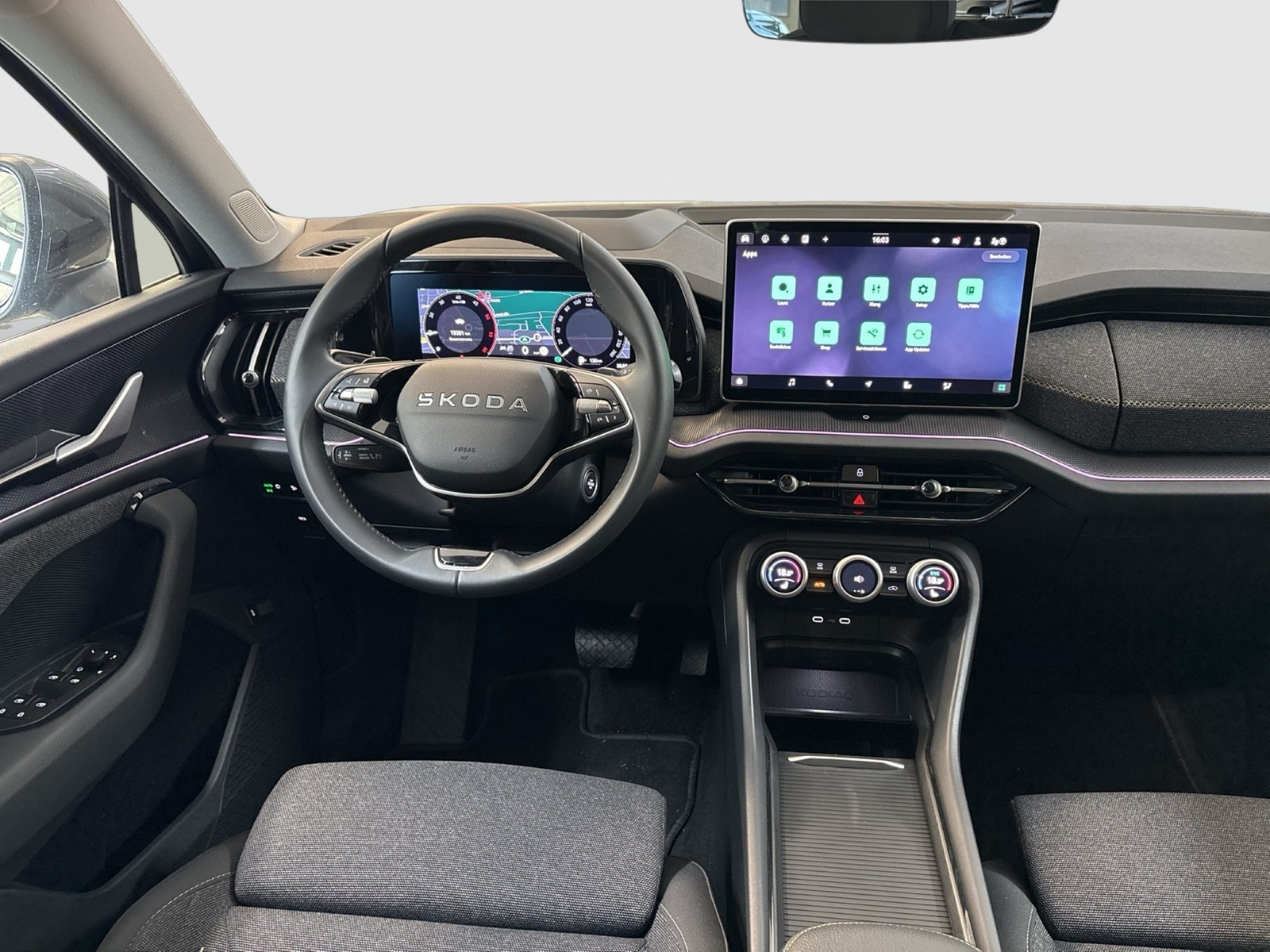 Skoda Kodiaq 2.0 SELECTION 4X4 7SITZE PANO AHK CAM ACC