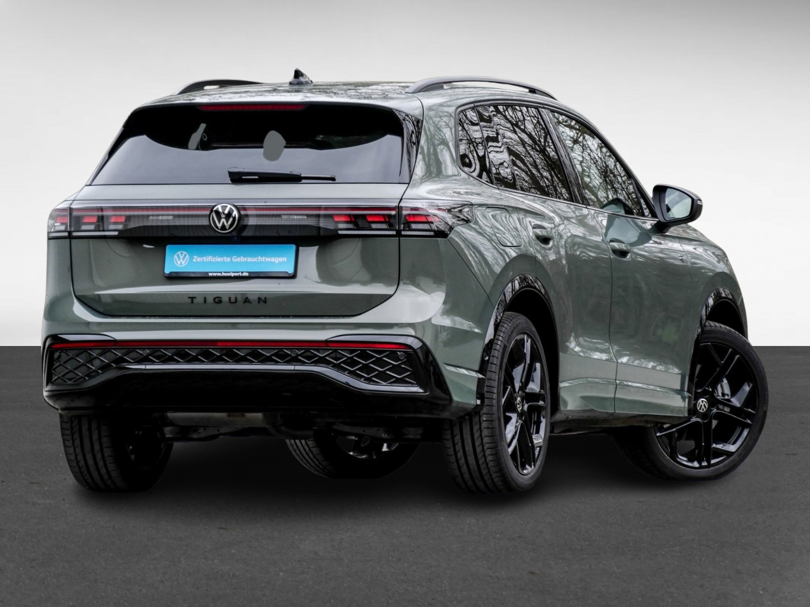 Volkswagen Tiguan 2.0 R-LINE NEUESMODELL BLACK STYLE PANO