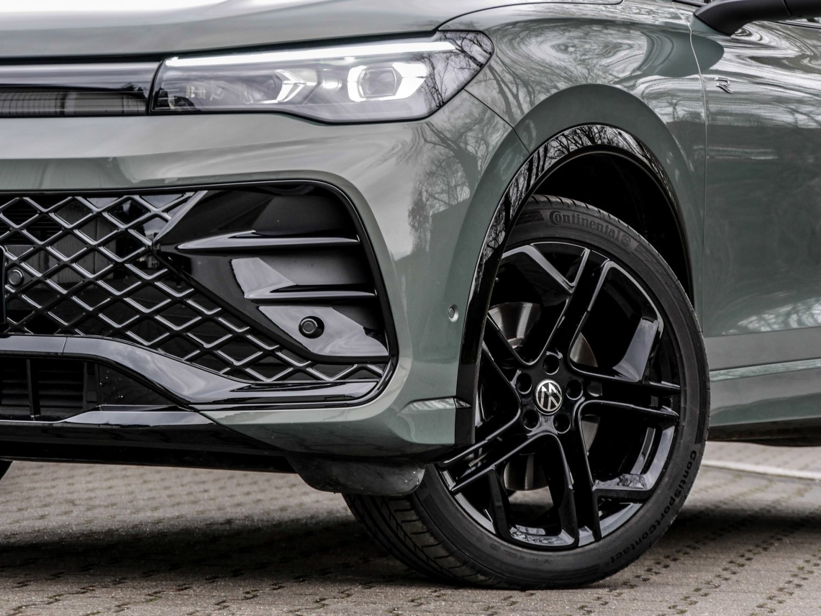 Volkswagen Tiguan 2.0 R-LINE NEUESMODELL BLACK STYLE PANO