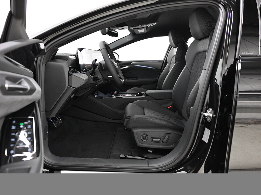 Audi A6 e-tron Avant quattro S LINE AHK TECH PRO LM21